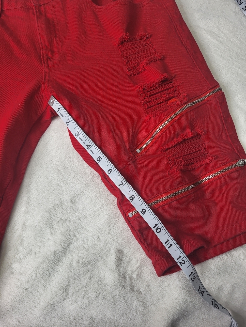 Copper Rivet Men's Distressed Red Zipper Detail Shorts. Size 36. - Picture 7 of 11